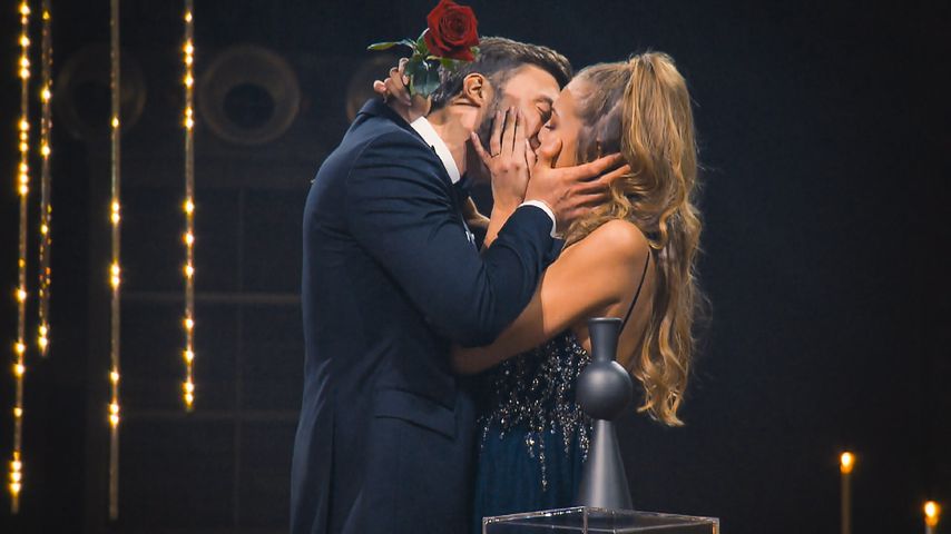 Niko Griesert und Michelle Gwozdz im Finale von "Der Bachelor" 2021