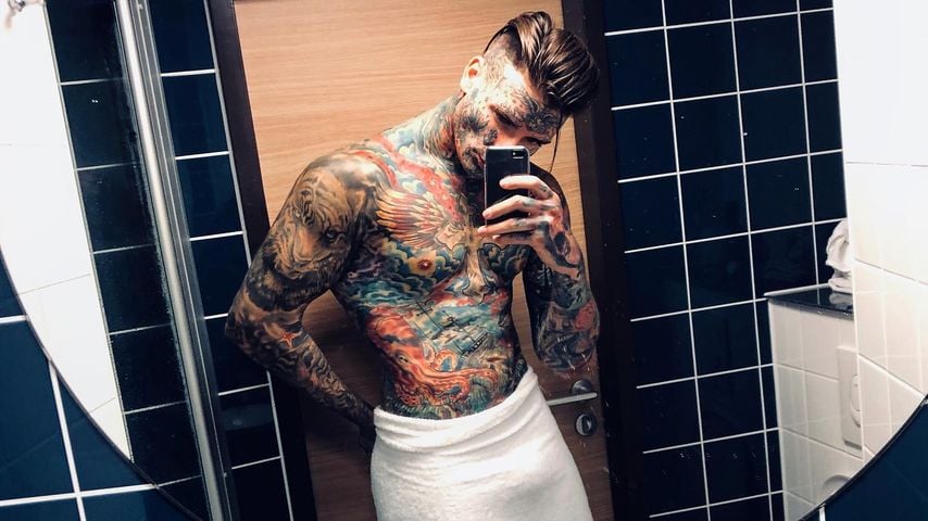Inklusive Po-Massage: "Temptation Island"-Niko zieht blank
