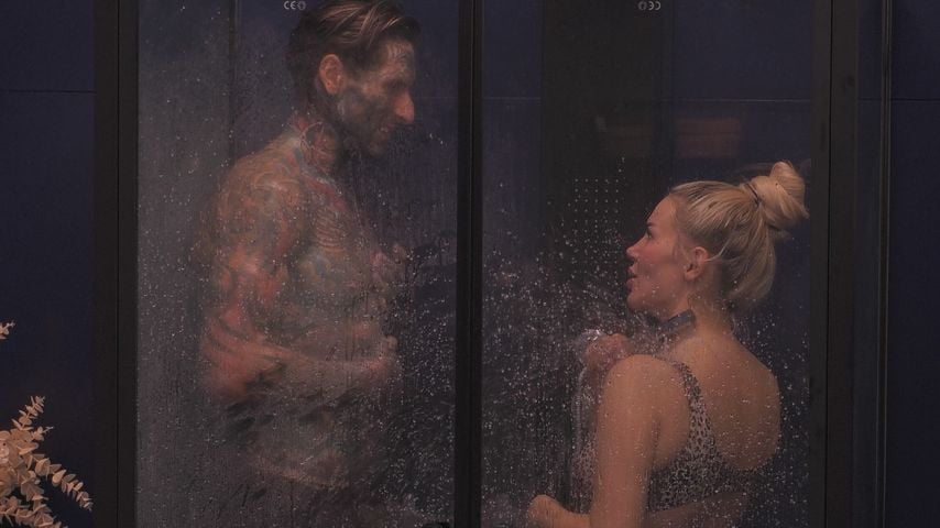 Nikola und Kim Virginia nach ihrer Hochzeit bei Promi-BB