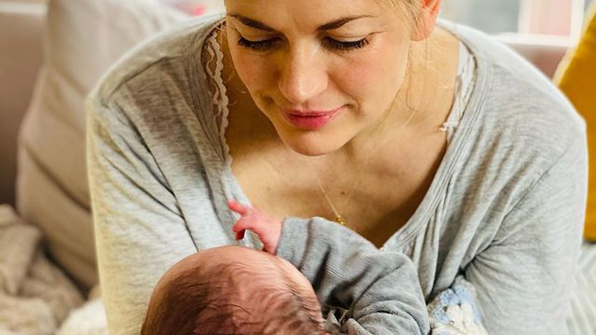 Nina Bott mit ihrem Söhnchen