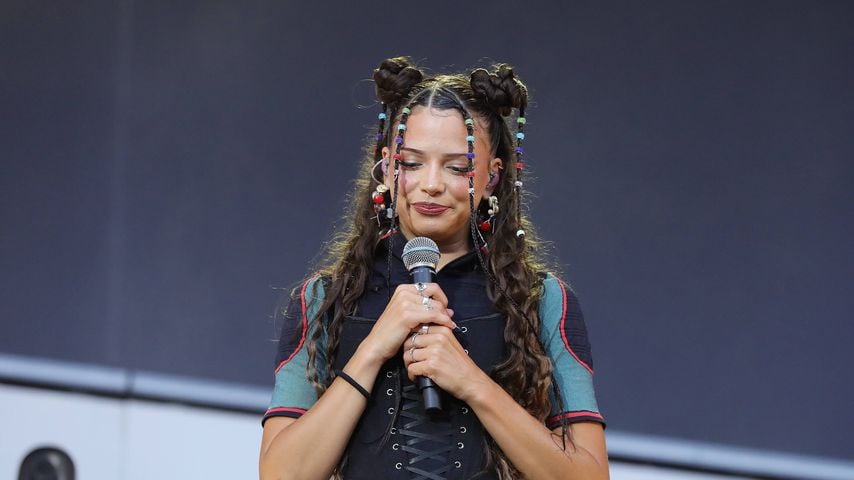 Nina Chuba bei einem Konzert in Berlin, Juli 2025