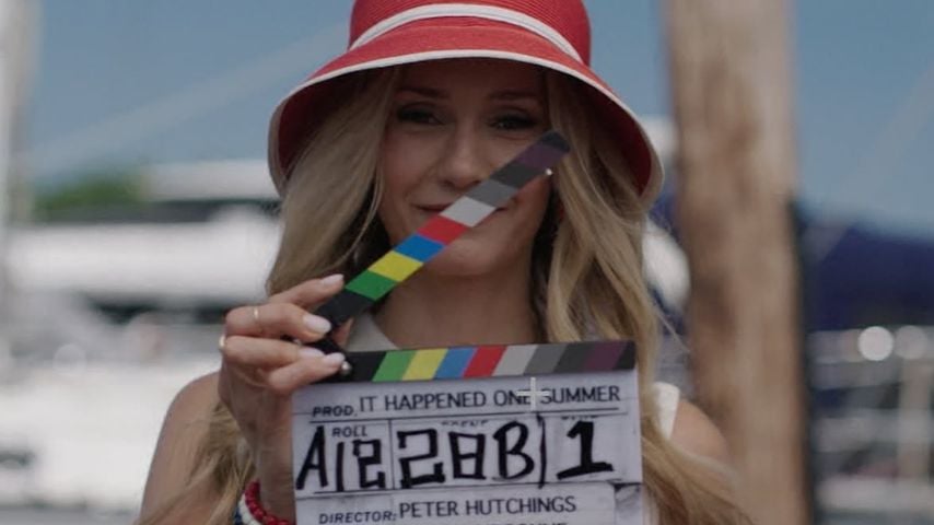 Nina Dobrev am Set von "It Happened One Summer" 2026