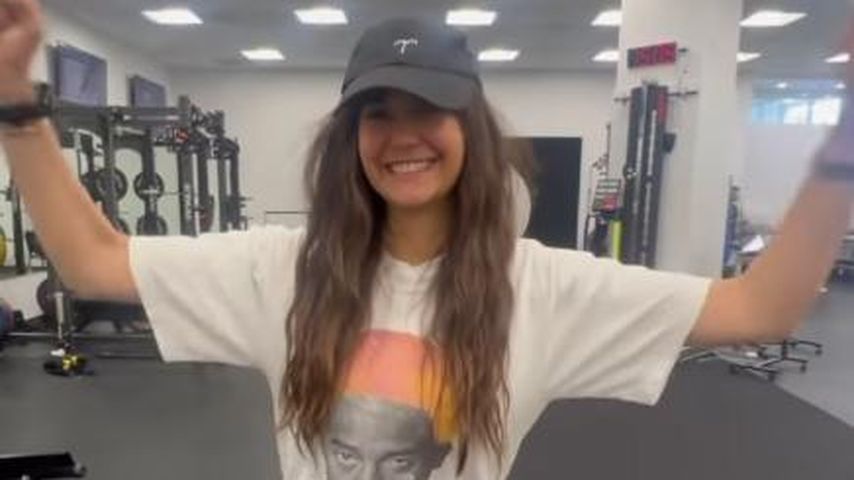 Nach Unfall: Nina Dobrev kann wieder ohne Krücken laufen
