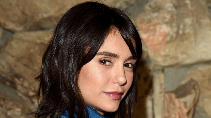 Fashion-Fauxpas? Nina Dobrev trägt unvorteilhaftes XL-Kleid!