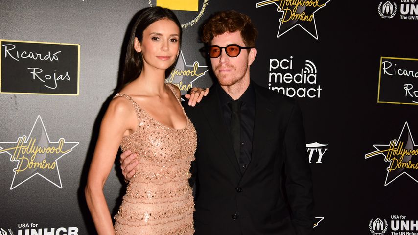 Süßer Anblick: Nina Dobrev und Shaun turteln auf Red Carpet