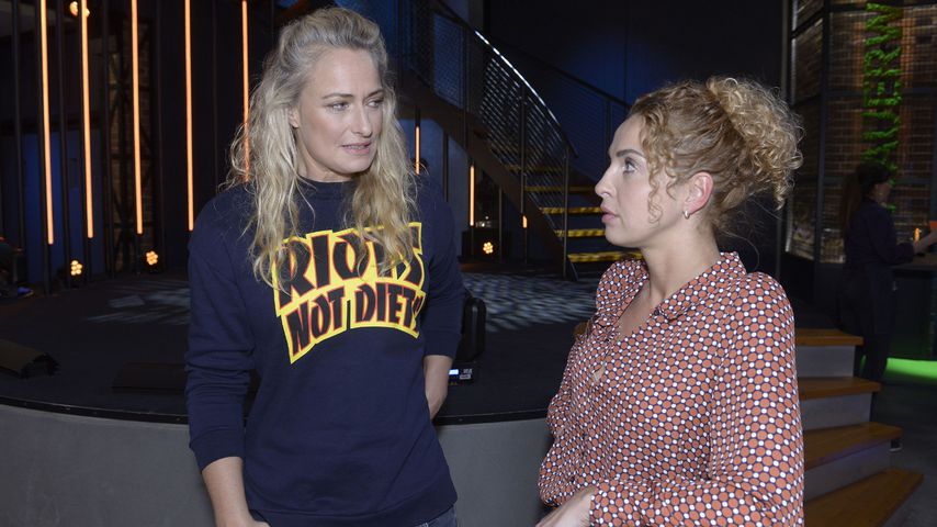 Nina (Maria Wedig) und Maren Seefeld (Eva Mona Rodekirchen) bei GZSZ