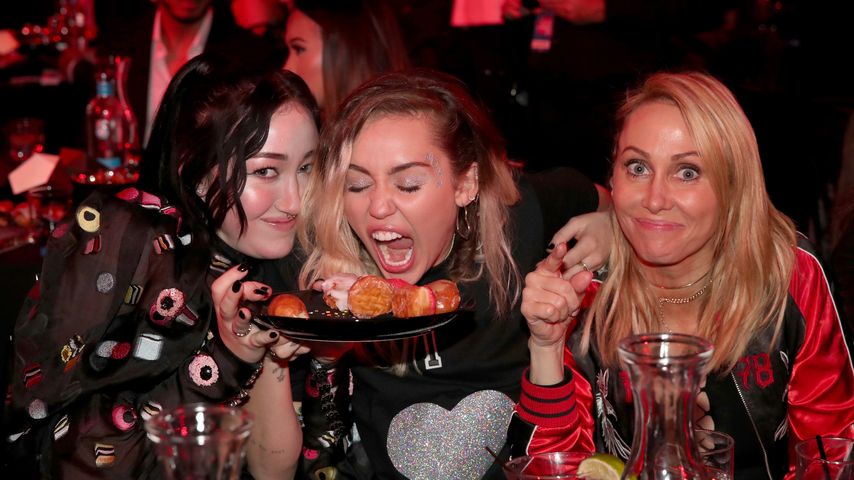 Tish Cyrus ist begeistert von Mileys und Noahs Beziehungen