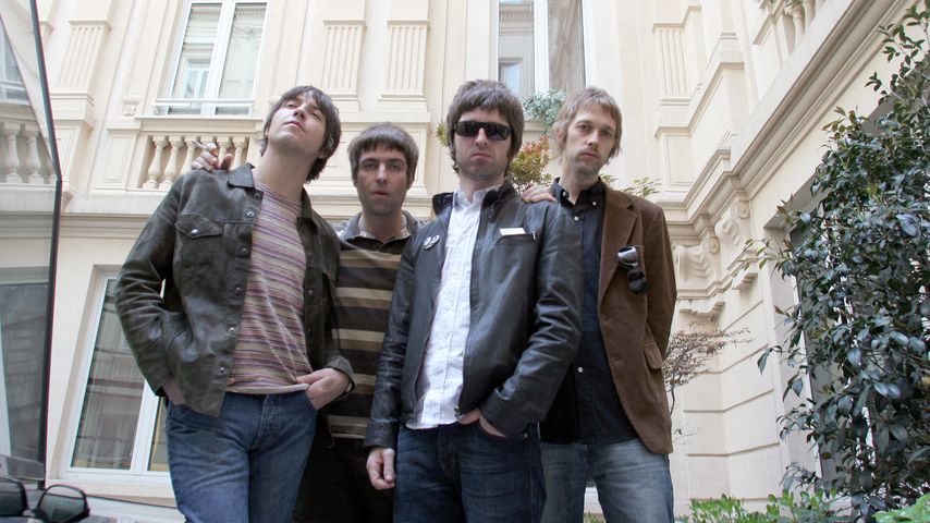 Millionen Euro weg: Oasis-Fans fielen Betrügern zum Opfer