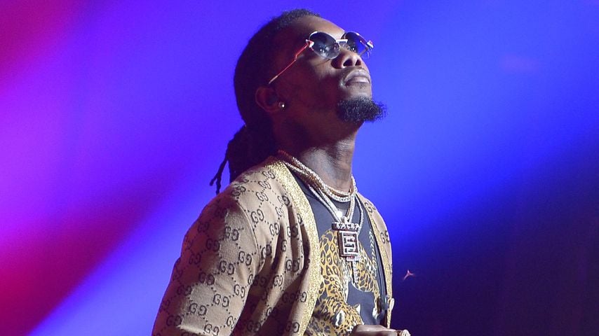 Offset performt erstmals seit Takeoffs Tod wieder auf Bühne