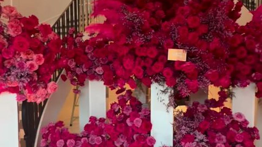 Offsets Blumen für Cardi B