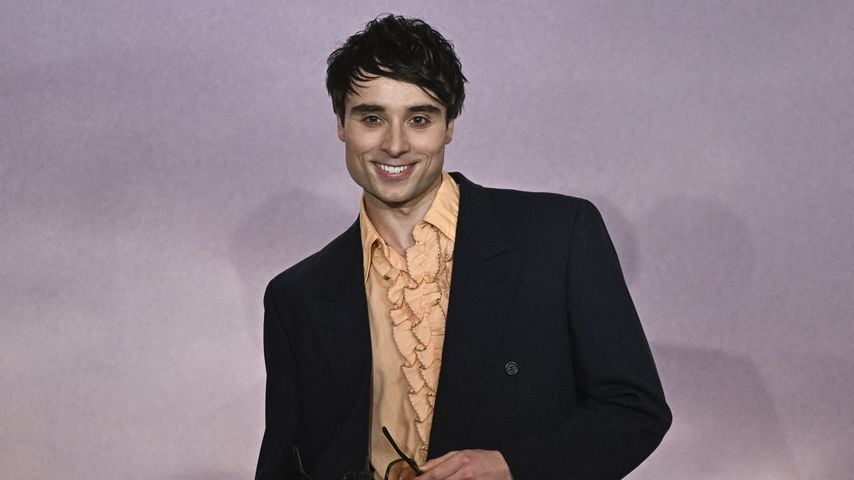 "Bridgerton"-Oli Higginson ist mit Disney-Star verheiratet