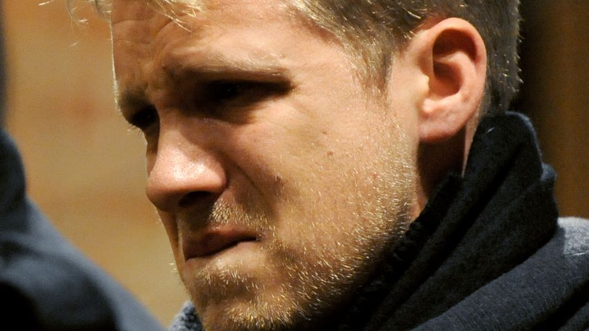 Oliver Pocher bei Robert Enkes Beerdigung 2009
