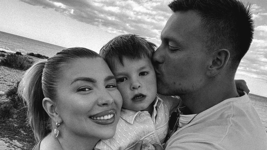 Olivia Bowen mit ihrer Familie, Mai 2025