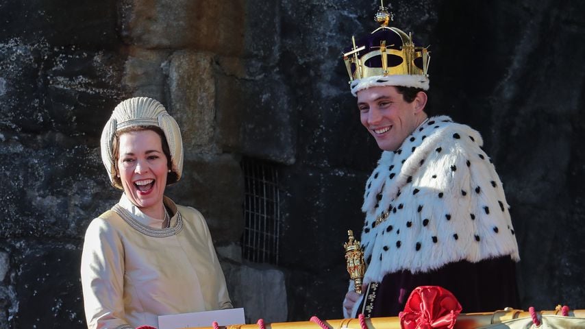 Olivia Colman und Josh O'Connor beim Dreh von "The Crown"