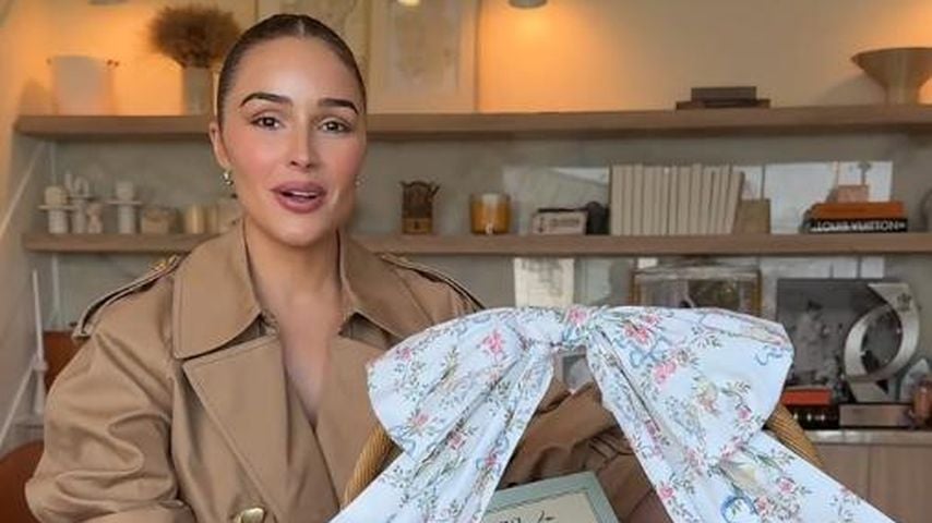 Olivia Culpo präsentiert den Osterkorb ihrer Tochter