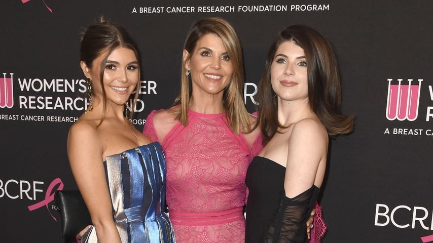 So süß gratulieren Lori Loughlins Töchter ihr zum Geburtstag