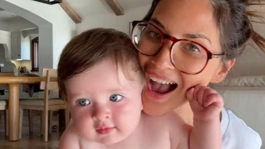 Das ist das erste Wort von Olivia Munns Tochter Méi June