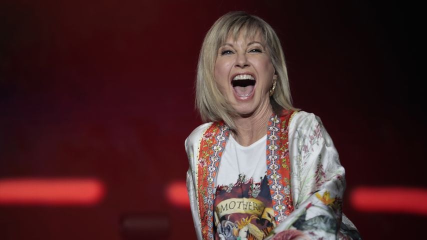 Olivia Newton-John, Sängerin