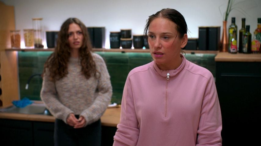 Olivia und Milla in einer "Berlin - Tag & Nacht"-Szene