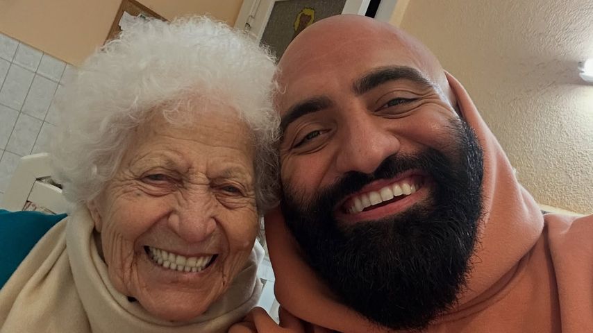 Oma Lotti und Pfleger Rashid, Februar 2025