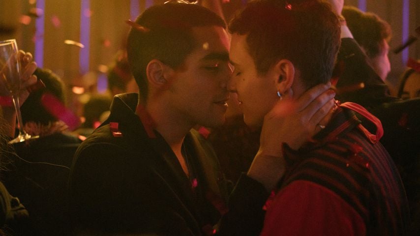 Omar Ayuso (Omar) und Arón Piper (Ander) in "Élite"