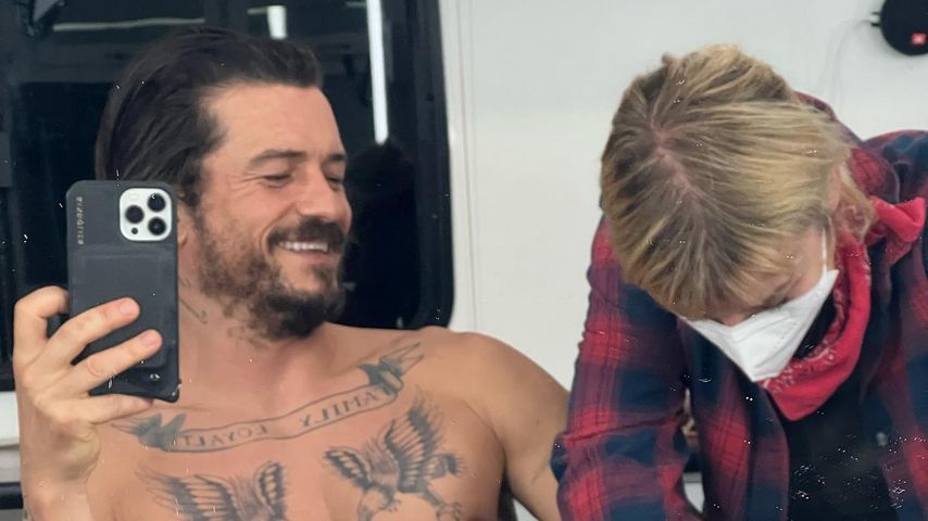 Hinter den Kulissen! Orlando Bloom flasht mit Oben-ohne-Pic