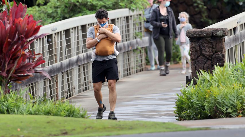 Orlando Bloom mit seinem Baby