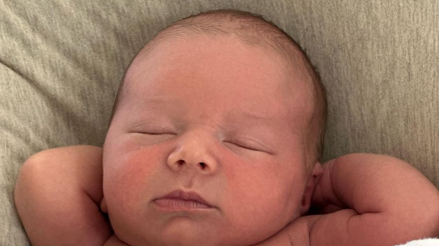 Oscar Bennett Goldsmith, Sohn von Mandy Moore