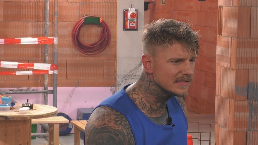 Paco Herb im Rohbau des Promi-Big-Brother-Hauses, 2025