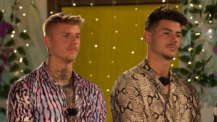 Paco und Adriano bei der Paarungszeremonie von "Love Island"