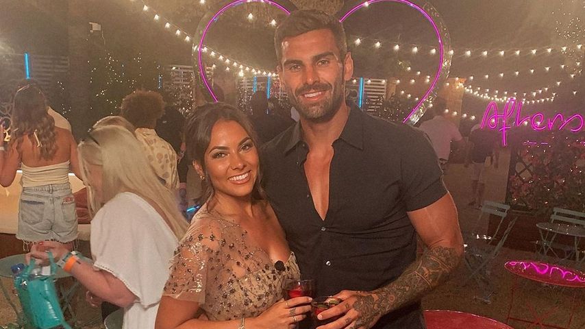Paige Thorne und Adam Collard im August 2022