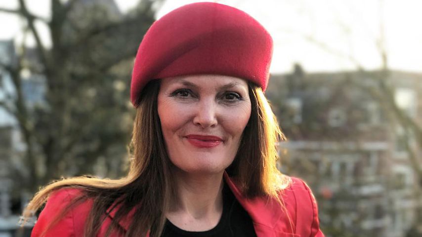 Pamela Falcon, Sängerin