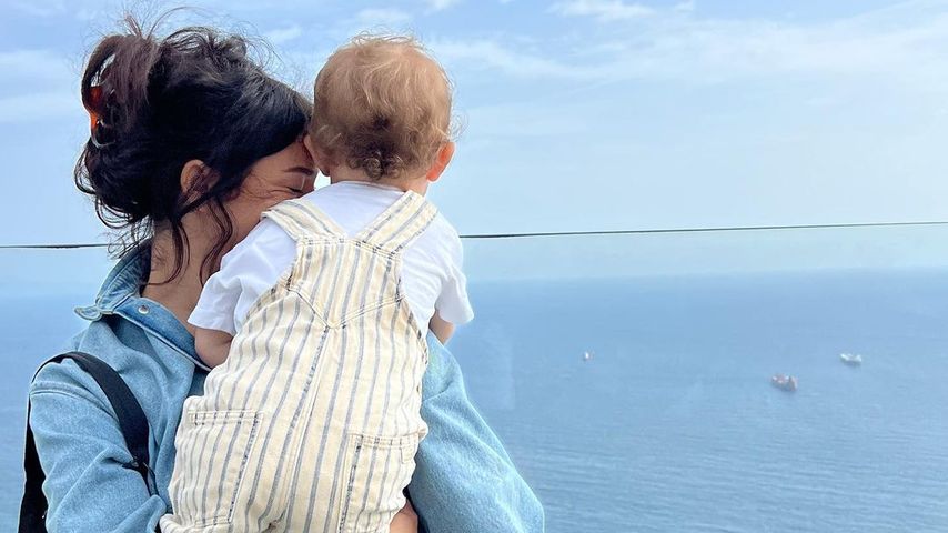 Influencerin Paola Maria mit ihren Söhnen