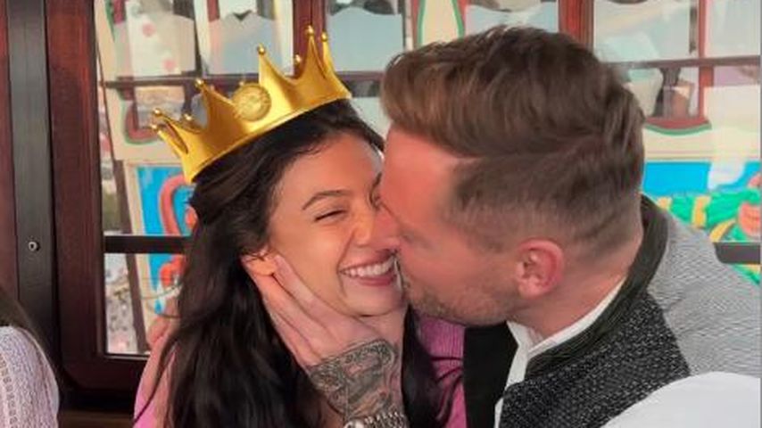 Am Geburtstag: Paola Maria turtelt mit ihrem neuen Freund
