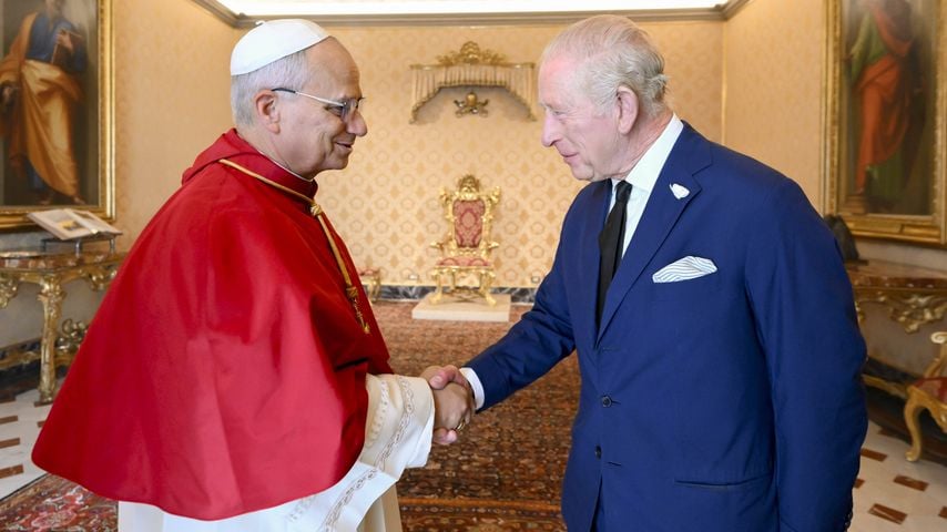 Ehrung und Co.: König Charles trifft erstmals Papst Leo XIV.