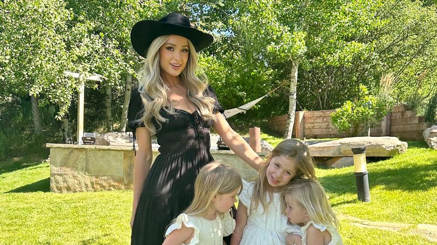 Paris Hilton mit ihren Nichten