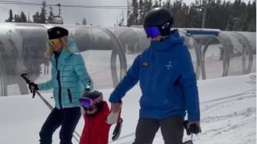 Paris Hilton mit Sohn Phoenix beim Skifahren, April 2026