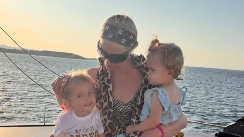 Paris Hilton genießt Familienzeit mit Kindern auf Sardinien