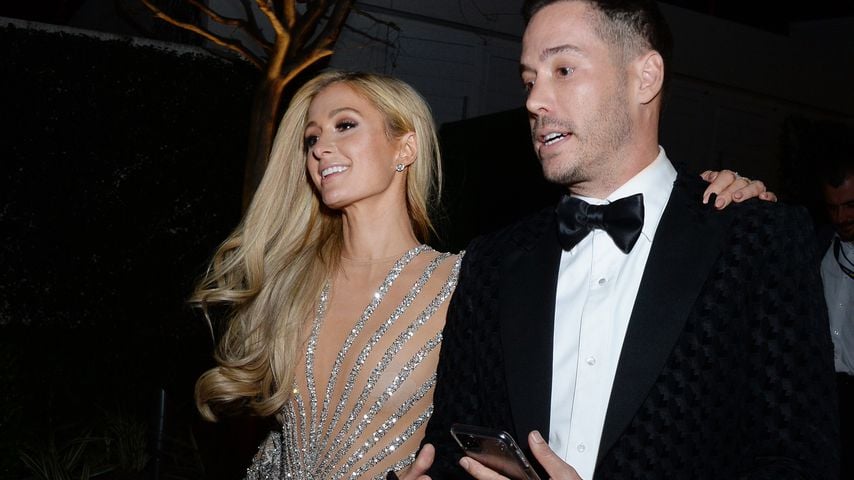 Öffentlicher Kuss: Paris Hilton ist wirklich wieder vergeben