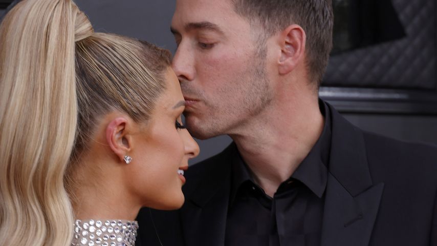 Paris Hilton und Carter Reum bei den 64. Grammy Awards