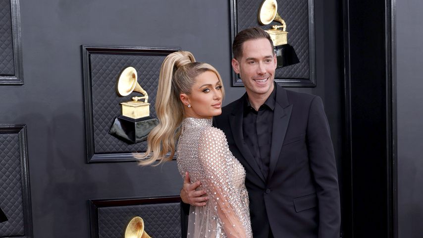 Paris Hilton und Ehemann Carter Reum bei den Grammys