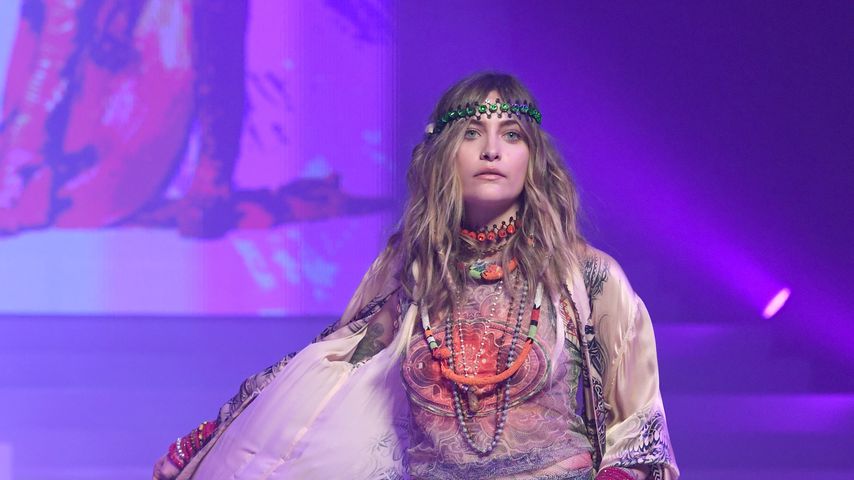 Als Hippie: Paris Jackson verzaubert bei Gaultier-Abschied