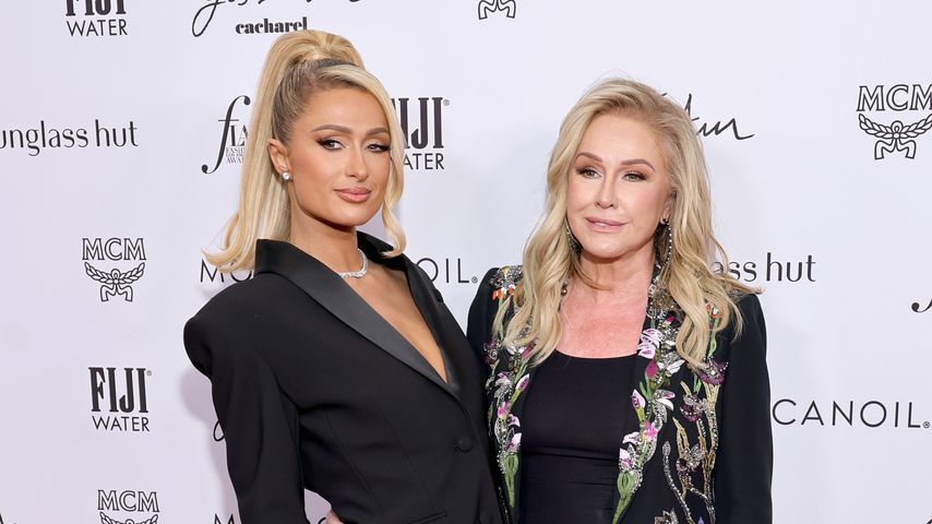 Paris und Kathy Hilton bei den Daily Front Row’s Fashion Awards in Los Angeles