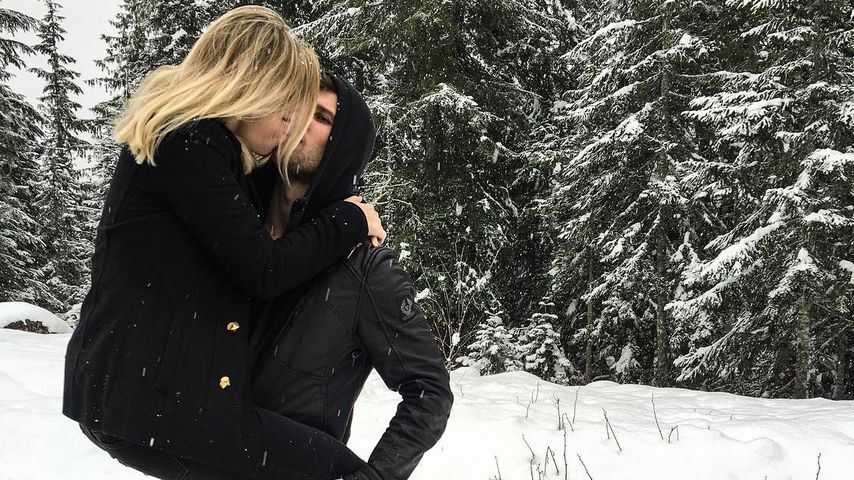 Parker Young und Stephanie Weber