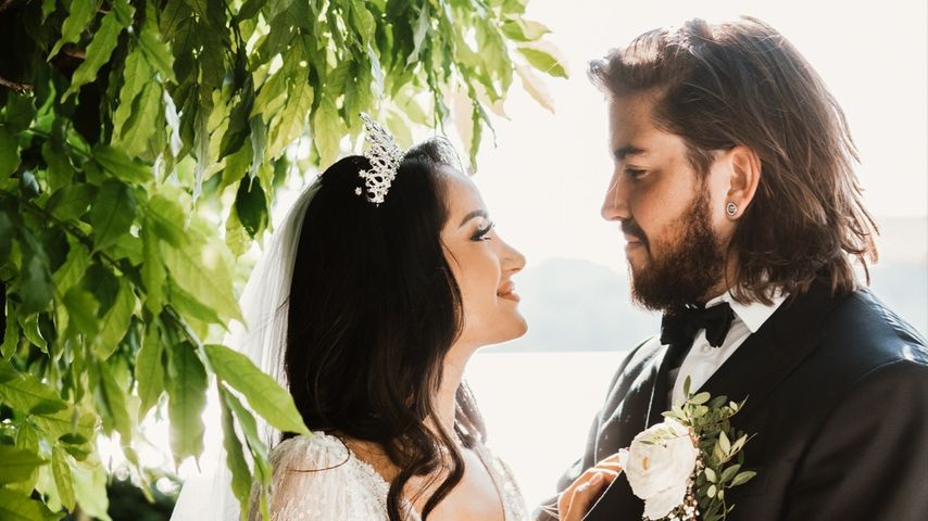 Pat Wind und Schugufa Issar Amerchel bei ihrer Hochzeit
