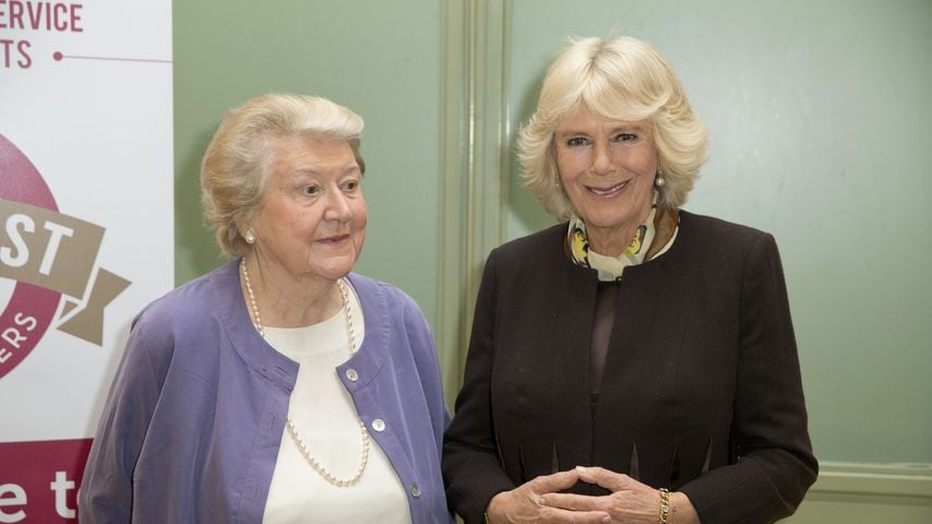Patricia Routledge und Königin Camilla