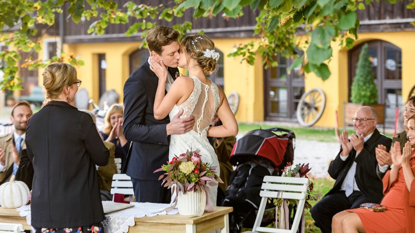 "Sturm der Liebe": Erste Fotos von Henry & Jessis Hochzeit