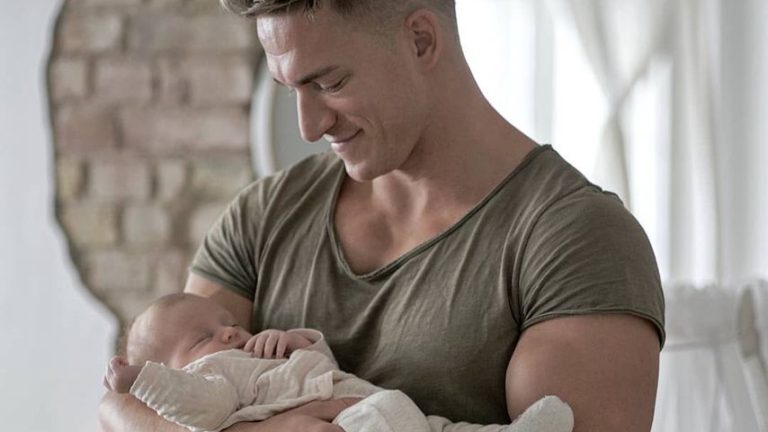 Patrick Fabian mit seiner Tochter, September 2019