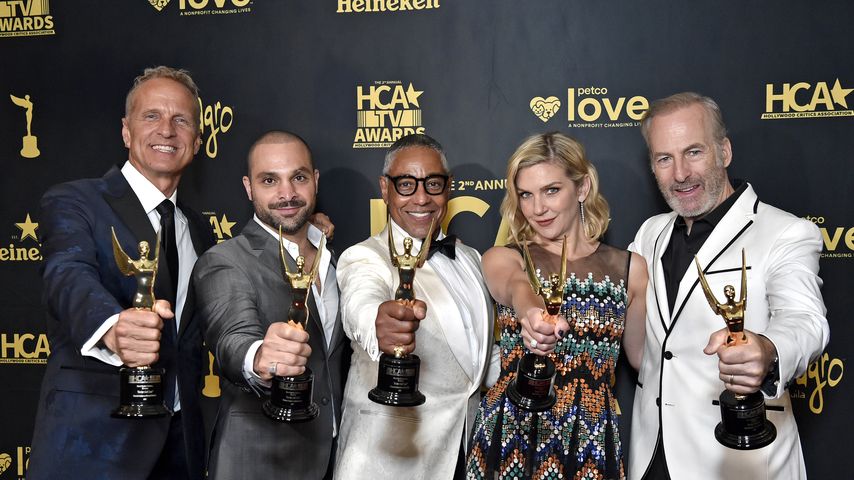 Patrick Fabian, Michael Mando, Giancarlo Esposito, Rhea Seehorn und Bob Odenkirk, 2022