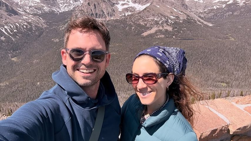 Patrick J. Adams und Troian Bellisario 2025